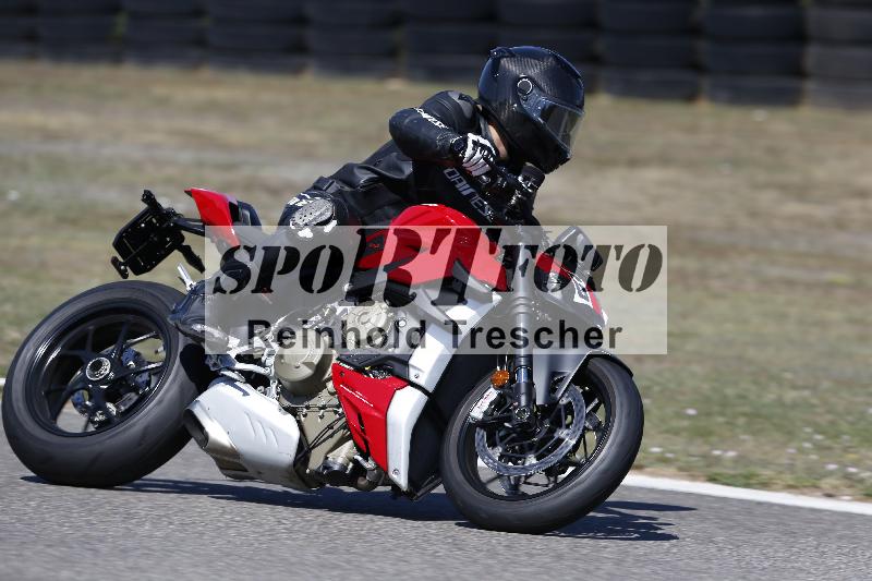 /36 08.08.2026  Pluess Motosport ADR/Freies Fahren/63